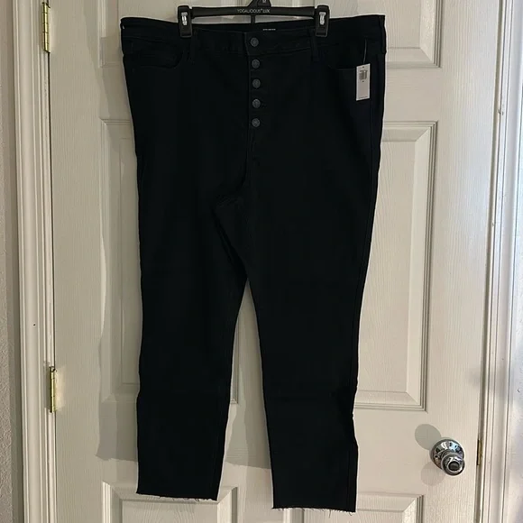 Women's Skinny High Rise Button Black Jeans - Picture 1 of 5